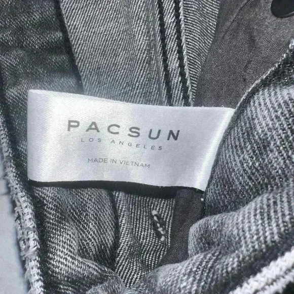 I’m selling PacSun black ripped jeans. - Picture 4 of 4